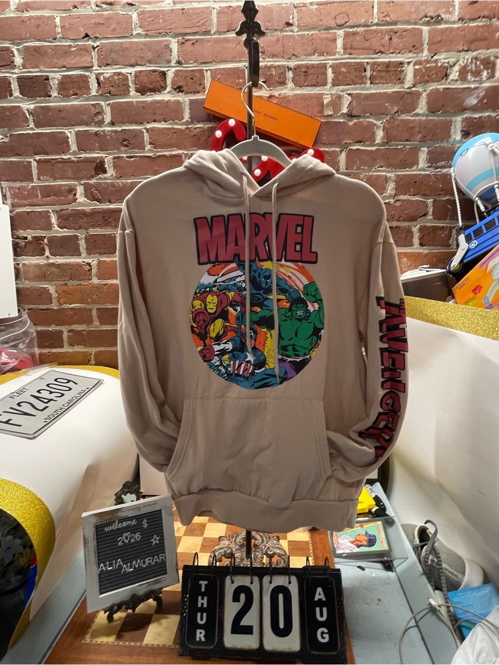 beige Marvel Avengers Graphic Pullov